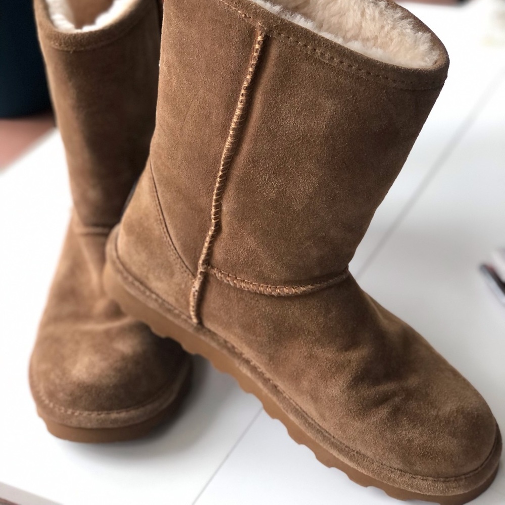 BEARPAW Elle Short Suede Boots
